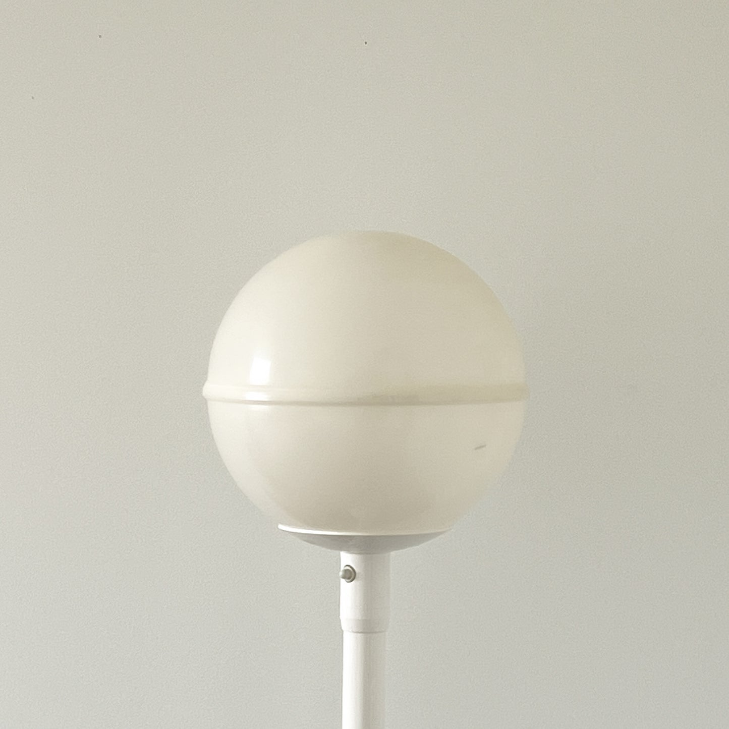 1960s Olympia Luna Globe 1 Floor Lamp