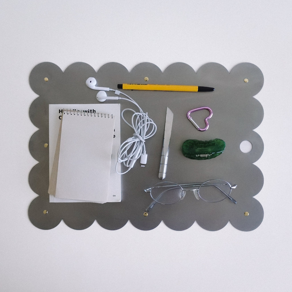 COSMO Placemat with brass rivets