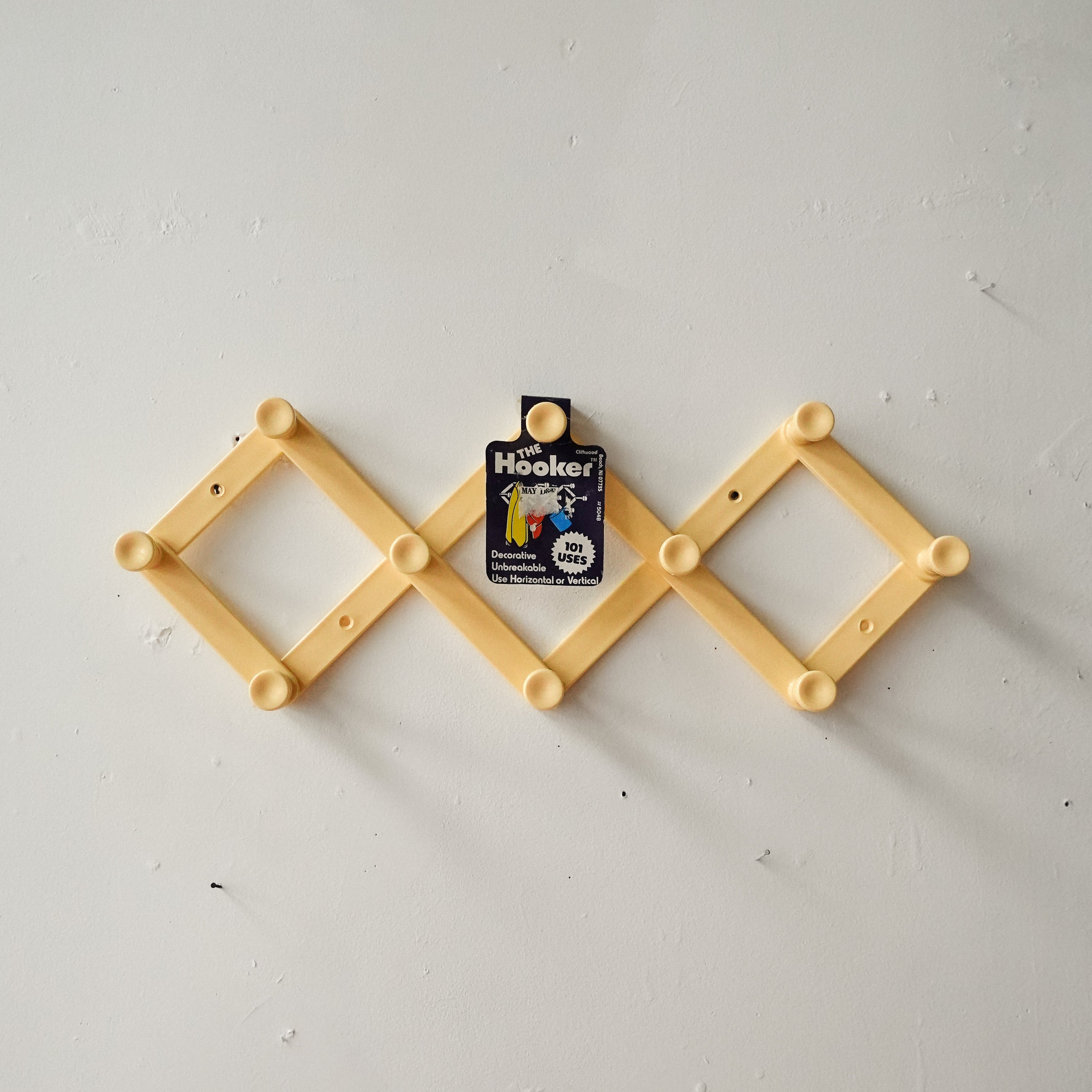 80s Accordion Folding Hooks