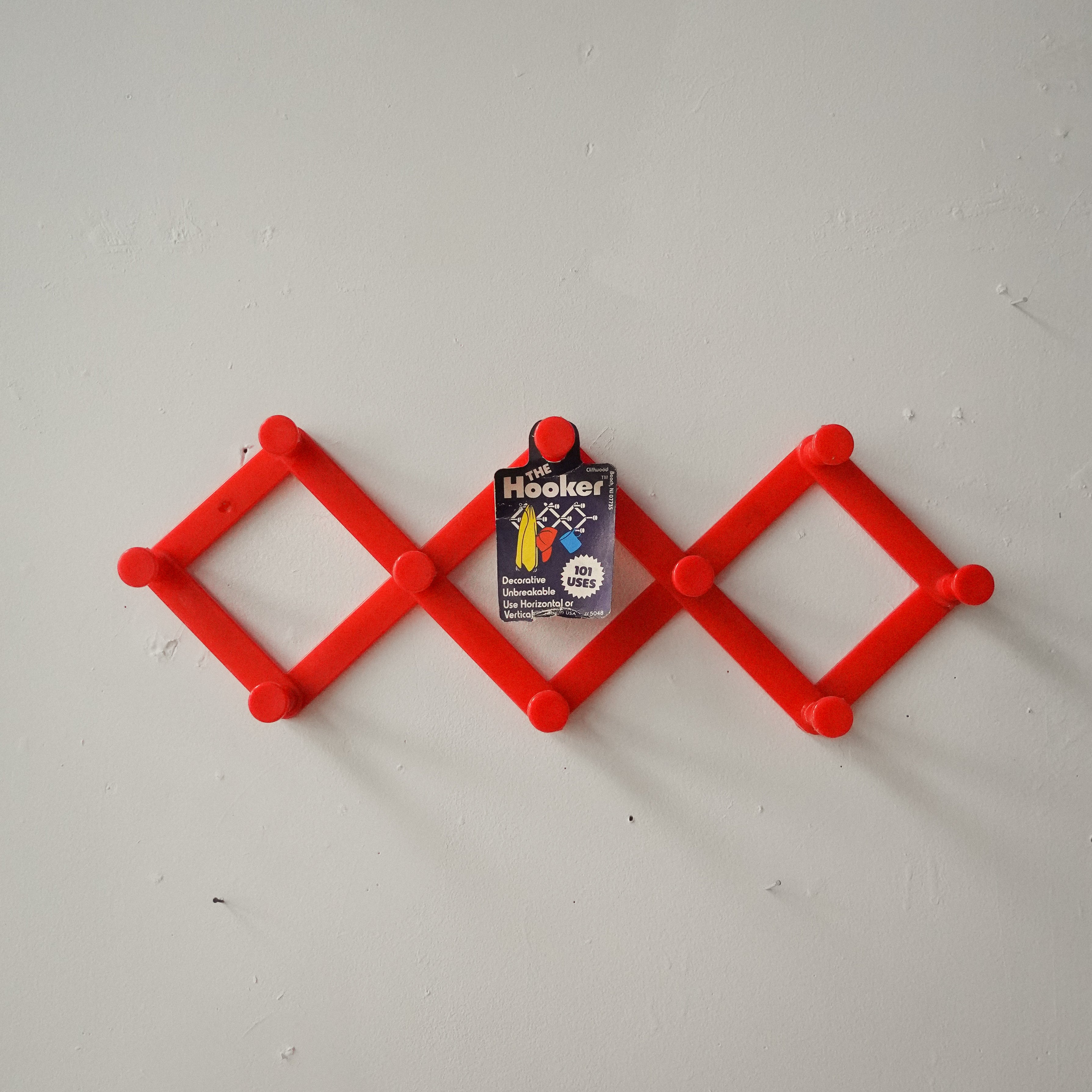 80s Accordion Folding Hooks
