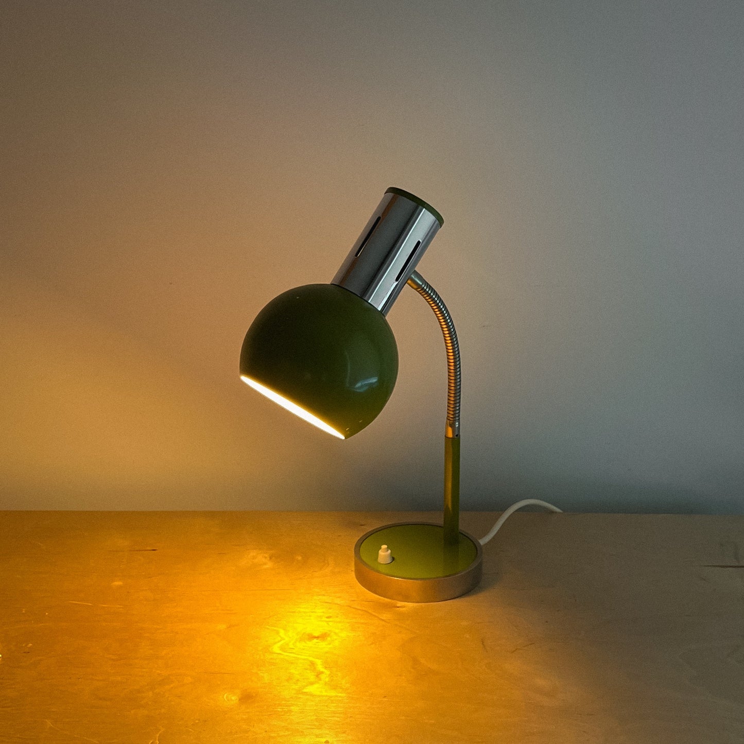 1970s Green Eyeball Table Lamp from Italy