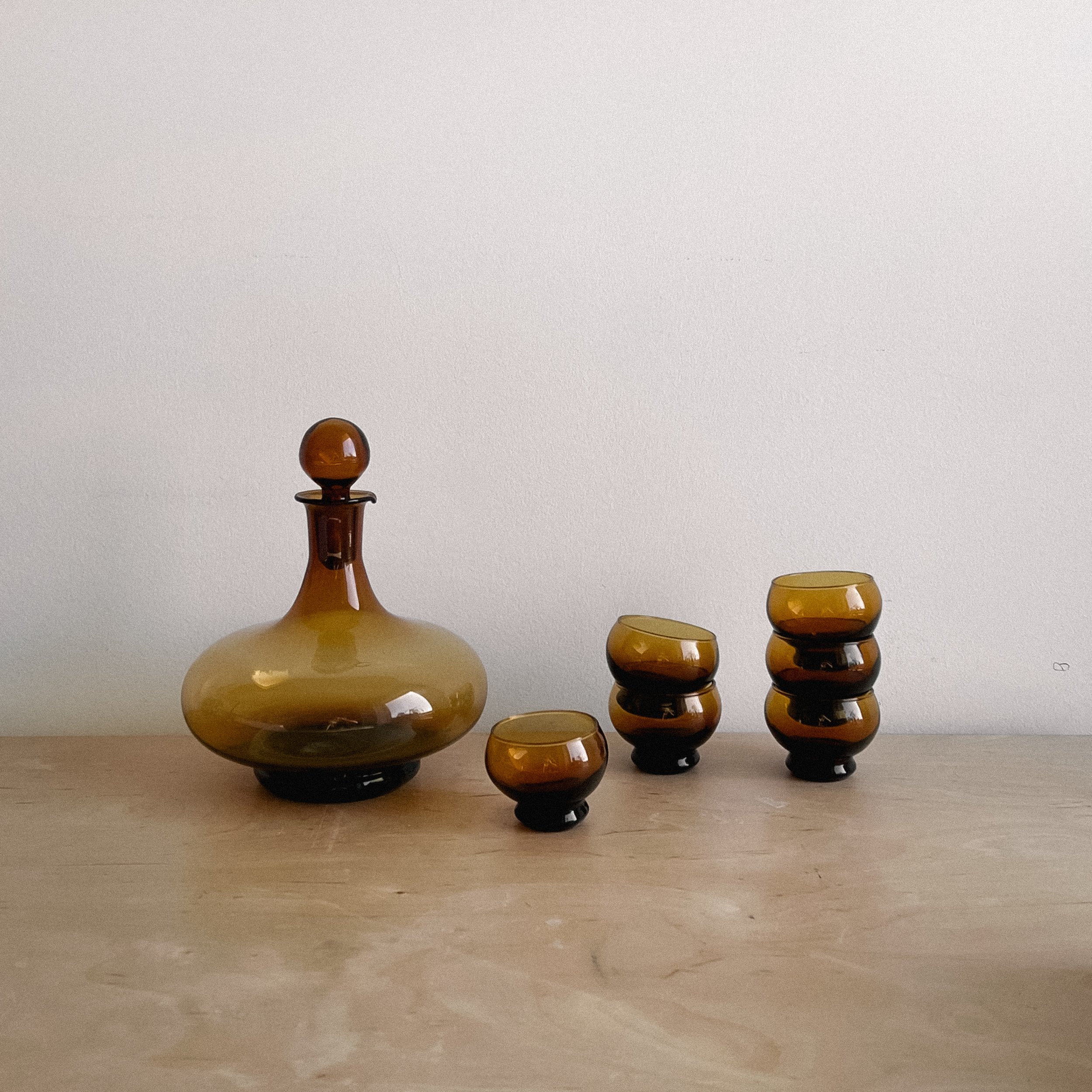 1960s Amber Glass Decanter set with 6 Apertif Glasses