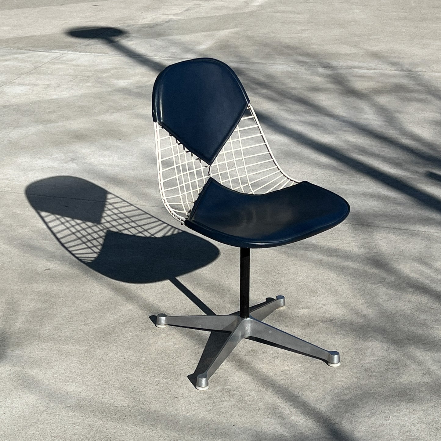 1960s Herman Miller Eames PKC-2 Chair