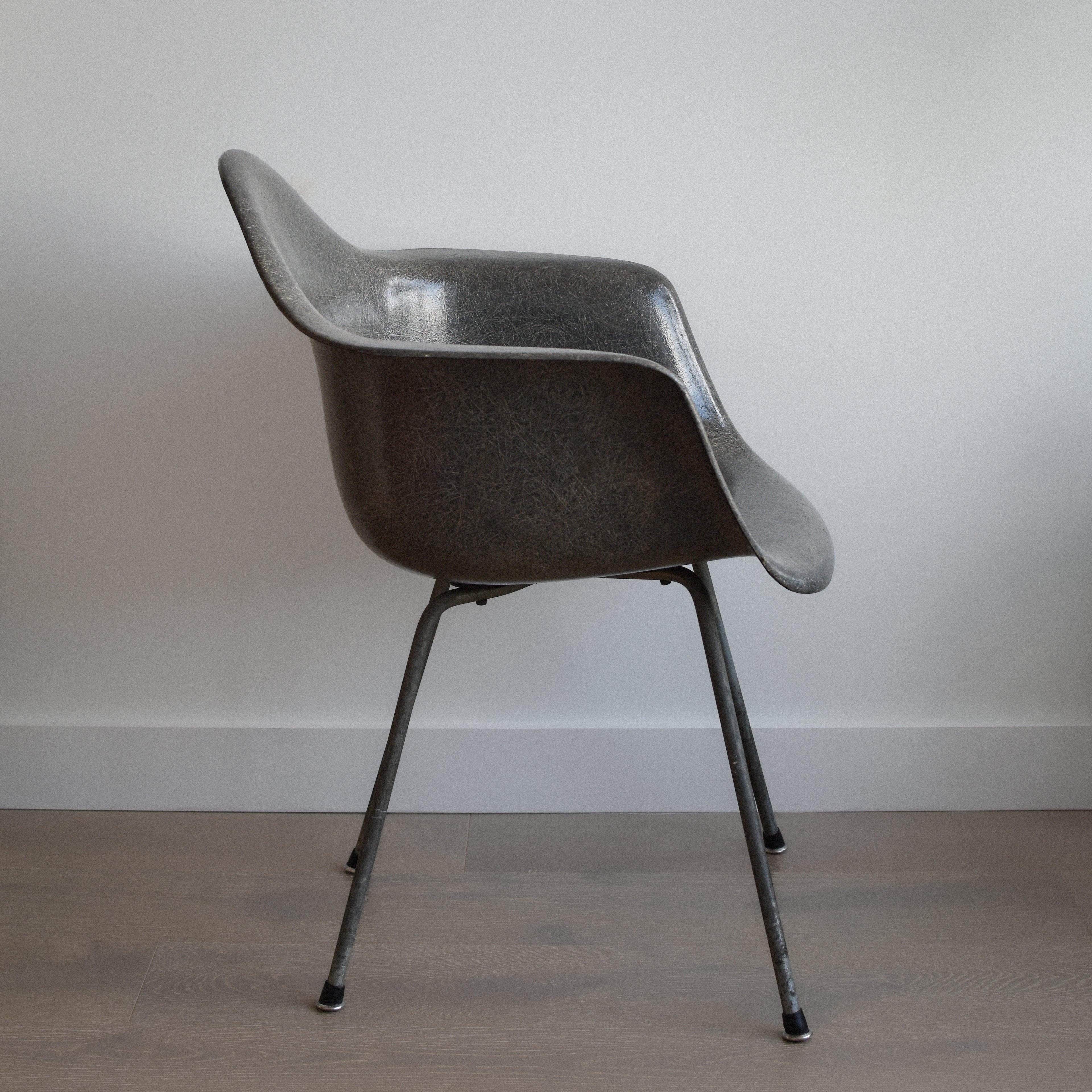 Herman Miller Eames DAX Fiberglass Arm Chair 1950s